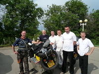 Photo with the foreign bikers